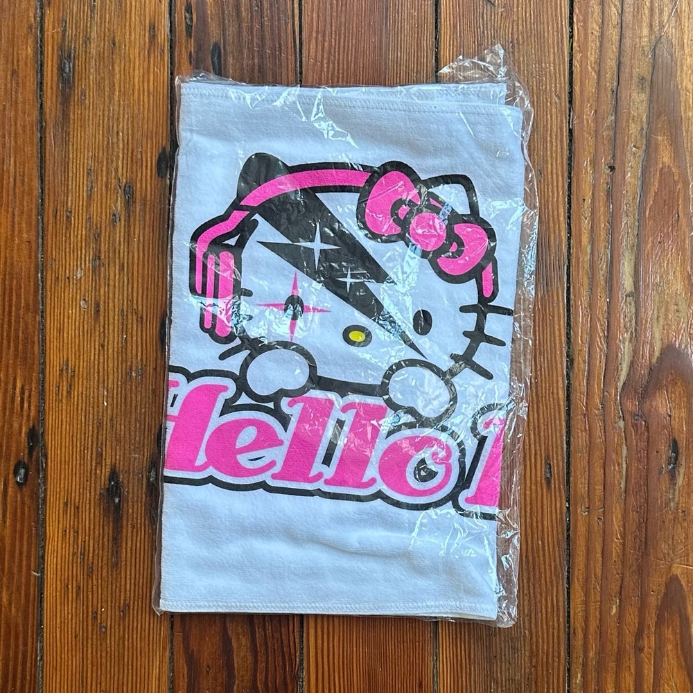 NWT 2010s Sanrio Hello Kitty Limited Edition Ziggy Stardust hand towel 13.5x33